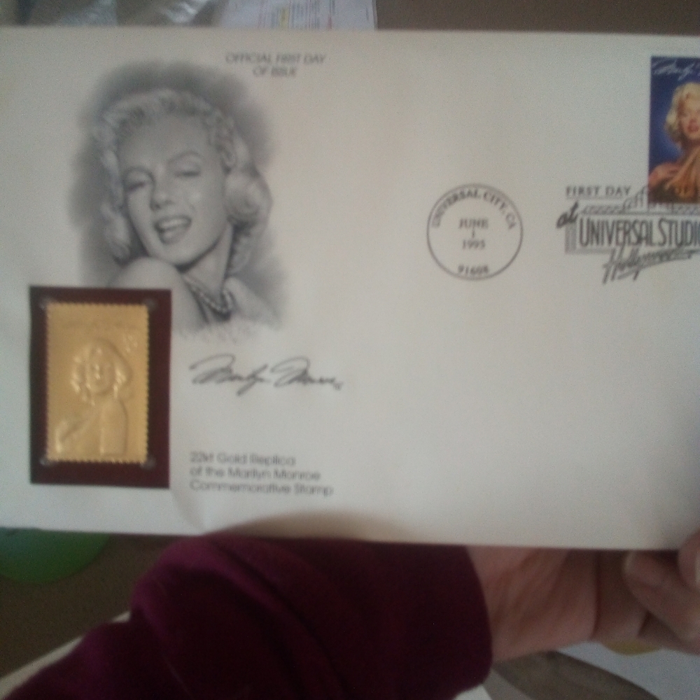 24k stamp Marilyn Monroe